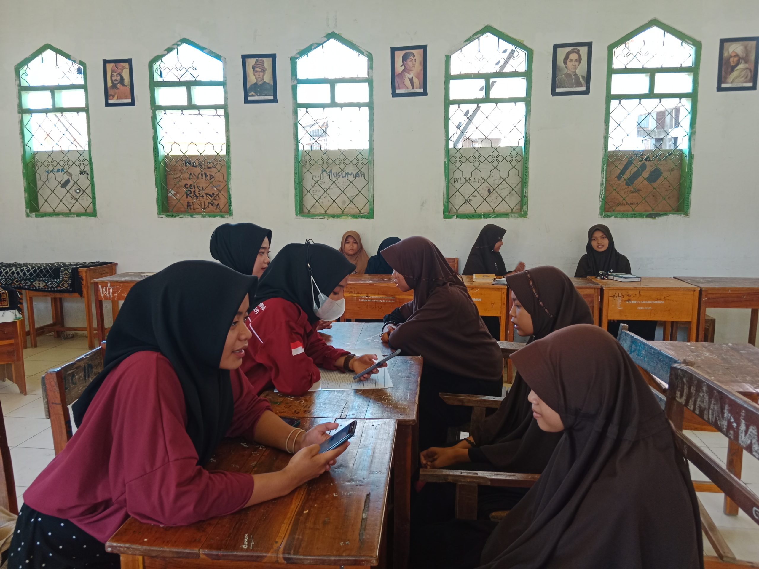 Mahasiswa AKPER YPPP Wonomulyo Gelar Tes Desa di Pesantren Campaklagian